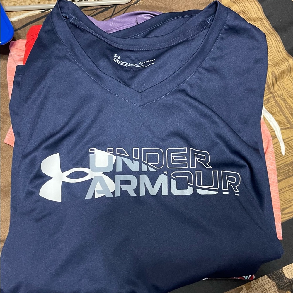 Under Armour XL new without tags
